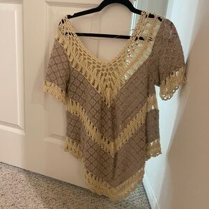 Umgee Cream and Tan Crochet Tunic